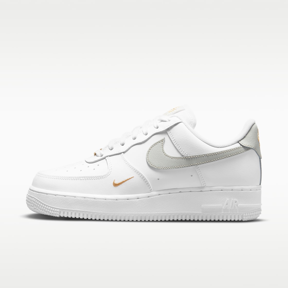NIKE公式】 レディース エア フォース 1 ローカット シューズ【ナイキ